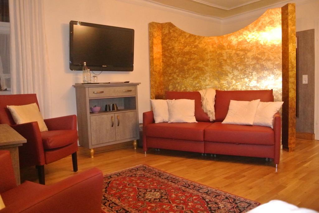 Hotel-Restaurant Goldenes Lamm دينكلسبهل الغرفة الصورة