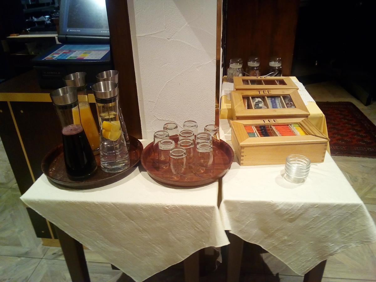 Hotel-Restaurant Goldenes Lamm دينكلسبهل المظهر الخارجي الصورة