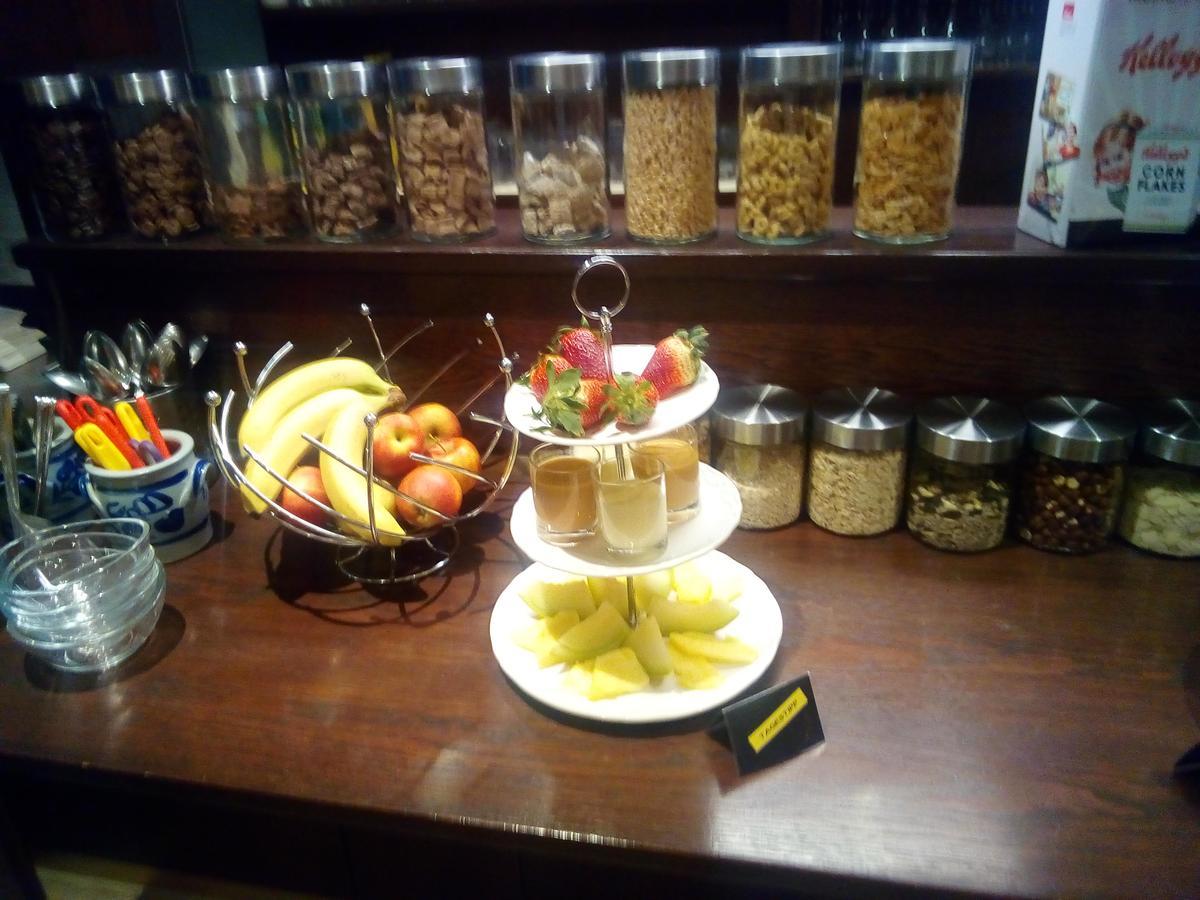 Hotel-Restaurant Goldenes Lamm دينكلسبهل المظهر الخارجي الصورة