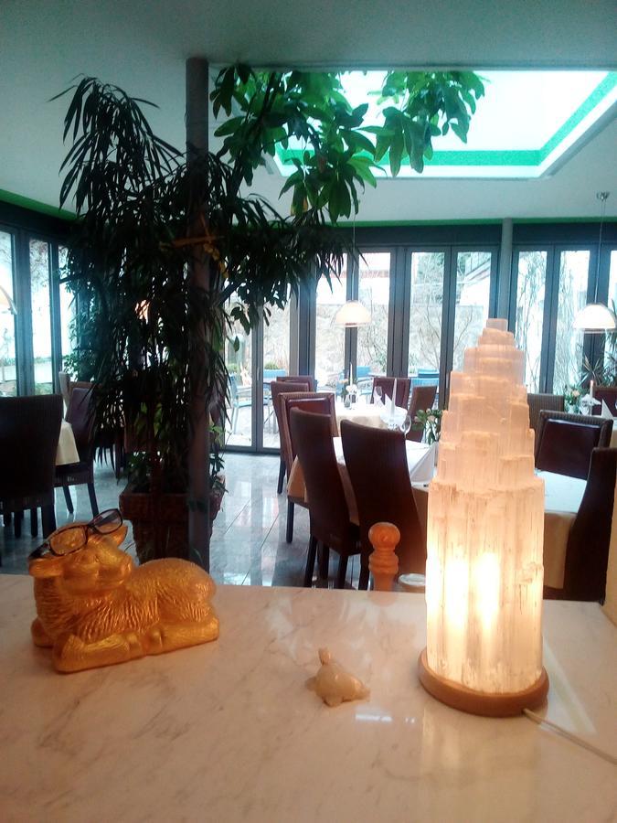 Hotel-Restaurant Goldenes Lamm دينكلسبهل المظهر الخارجي الصورة